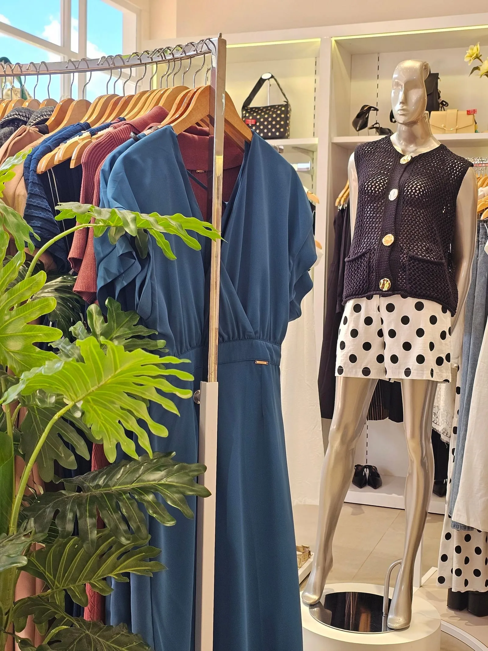 Abiti esposti in una boutique